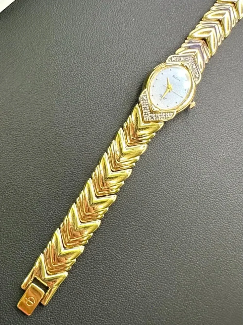 VTG Elgin Diamond Quartz Gold-Tone Watch.  Fresh Battery